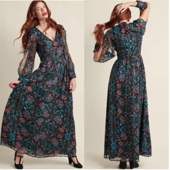 MODCLOTH Loop, Twirl, and Arch Maxi Dress - Picture 1 of 6